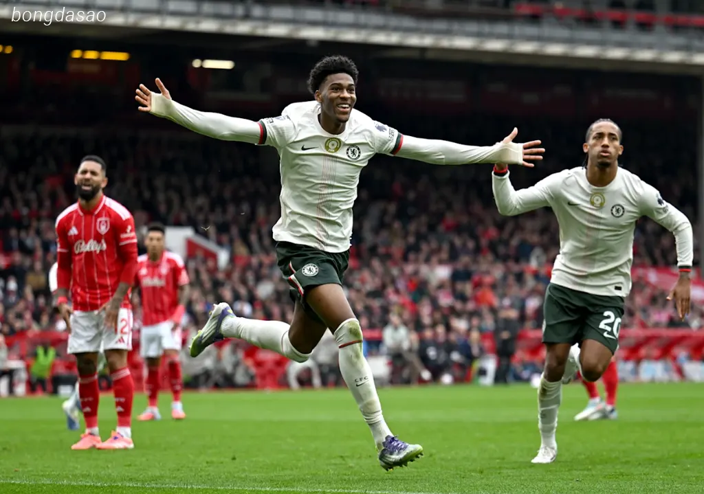 Kết quả vòng 8 Premier League: Nottingham Forest vs Chelsea