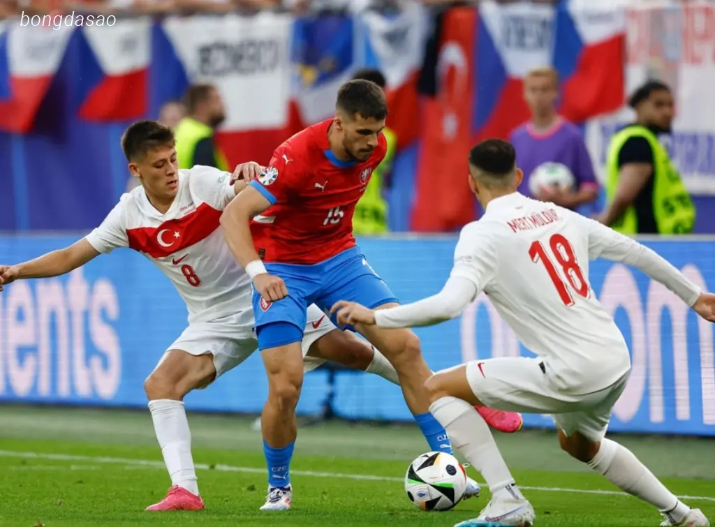 Soi kèo Romania vs Áo, 01h45 ngày 13/10