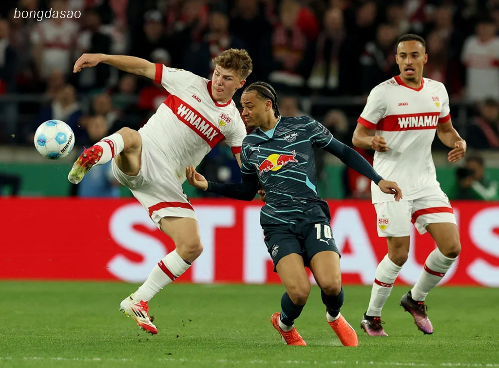 Soi kèo xiên ngày 03/10 Basel vs Stuttgart, Europa League