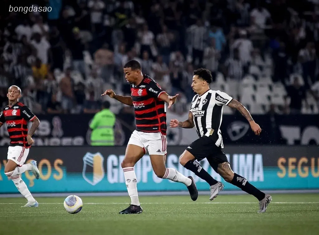 Soi kèo xiên ngày 16/10 Botafogo vs Flamengo, VĐQG Brazil