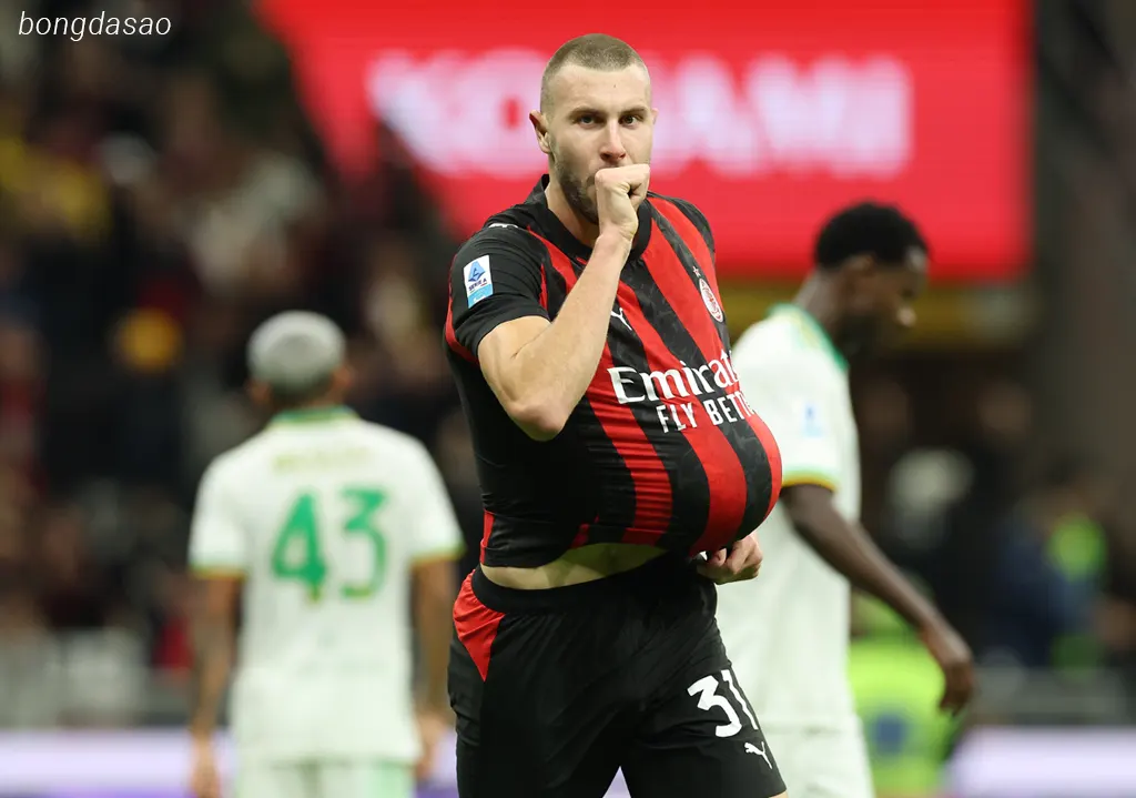 Kết quả bóng đá ngày 03/11: Roma gục ngã trước Milan Kết quả bóng đá ngày 03/11: Roma gục ngã trước Milan