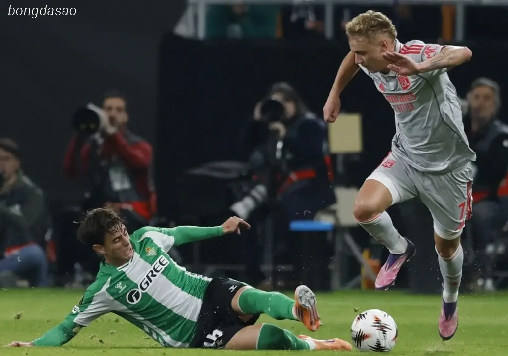 Kết quả bóng đá ngày 07/11: Real Betis vs Lyon