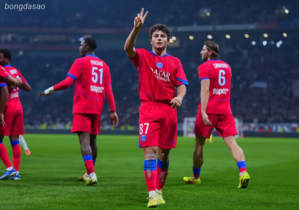 Kết quả bóng đá ngày 09/11: Lyon vs PSG