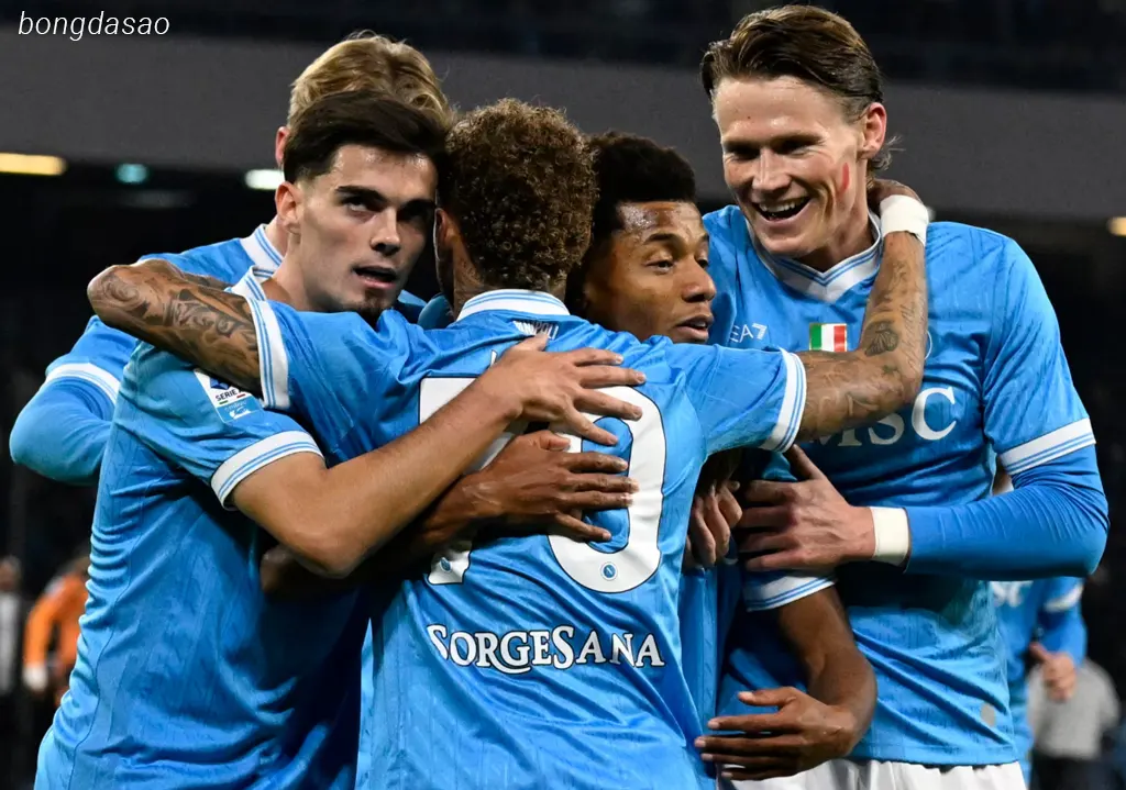 Kết quả bóng đá ngày 23/11: Napoli vs Atalanta